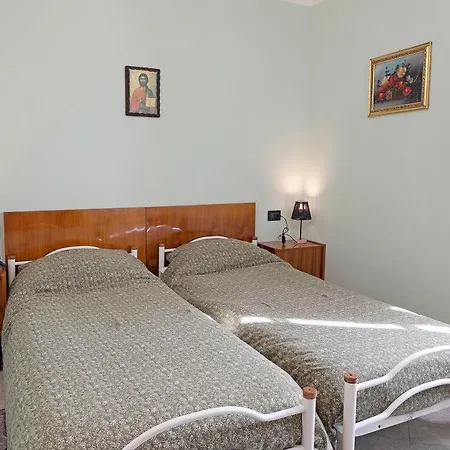 San Giovanni 3*